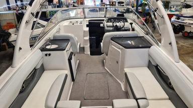 2014 Regal Boats 2750 Regal