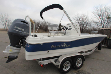 2021 Nautic Star 211 Hybrid
