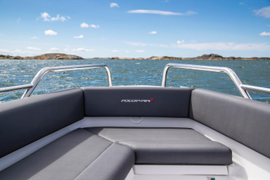 2022 Axopar 28 CABIN