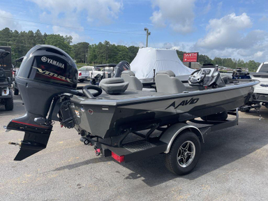 2021 Avid Boats 18 XB