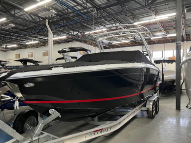 2021 Cobalt Boats R8 Surf
