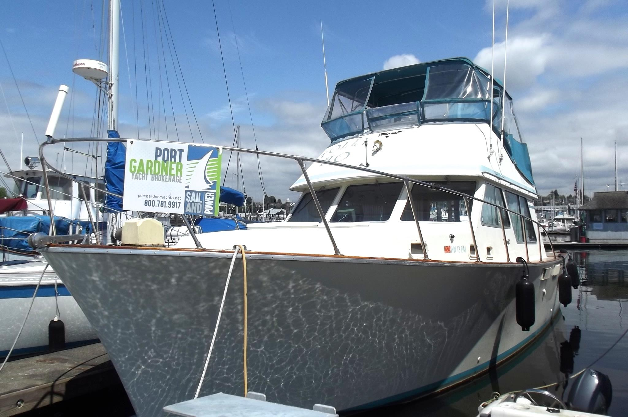 1978 Tollycraft Yachts 37 Sedan