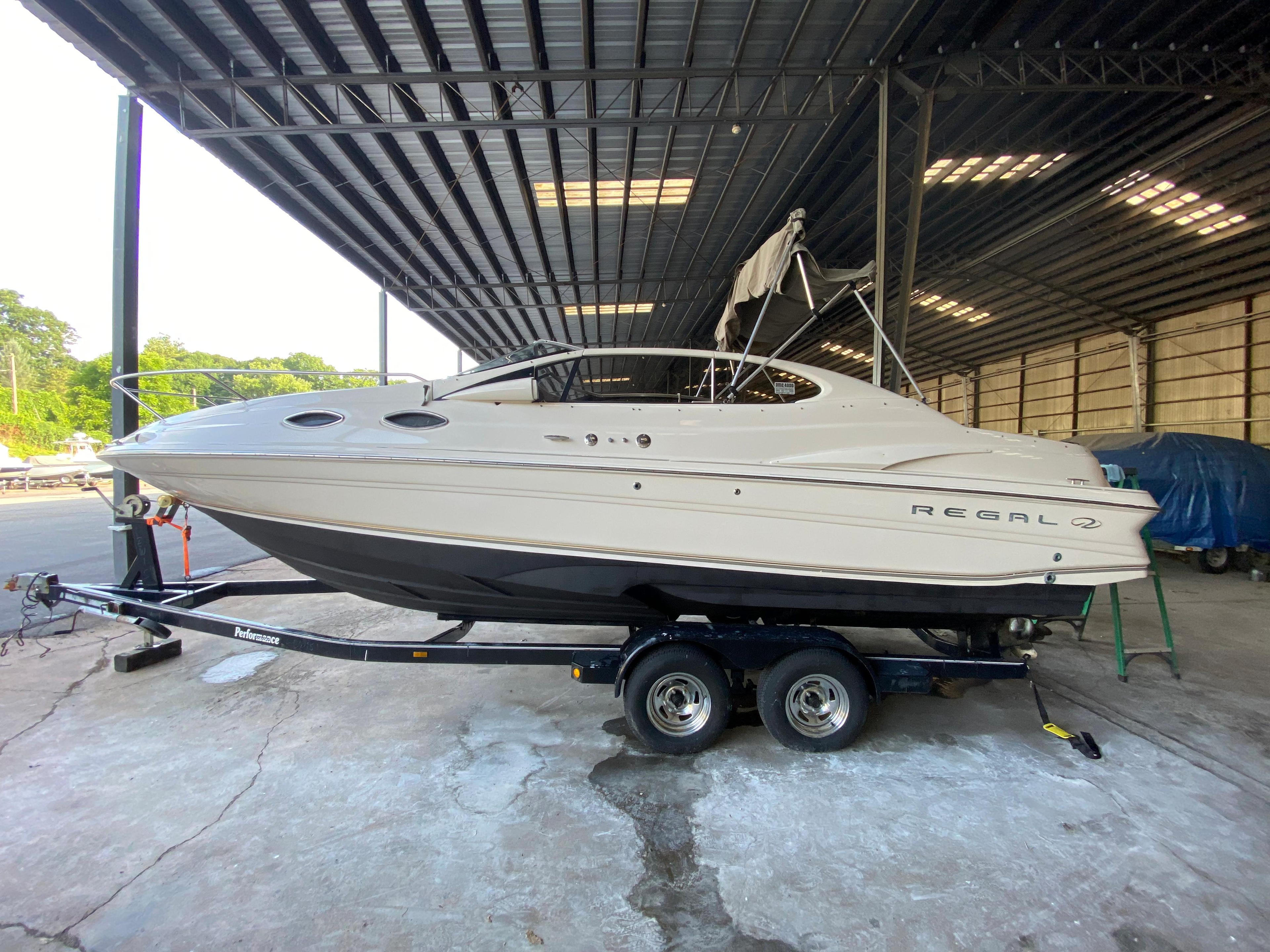 2000 Regal Boats 2550 LSC