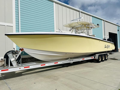 2009 Venture Yachts Center Console