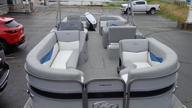 2019 Manitou Pontroon Boats Encore SE