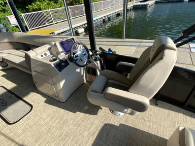 2021 Harris Boats Sunliner 230