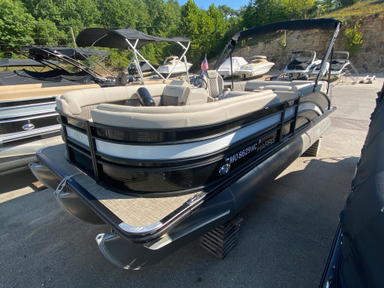 2021 Harris Boats Sunliner 230
