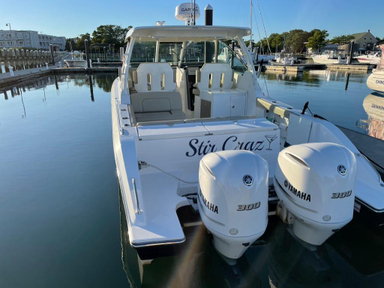 2019 Pursuit Boats DC 325 Dual Console