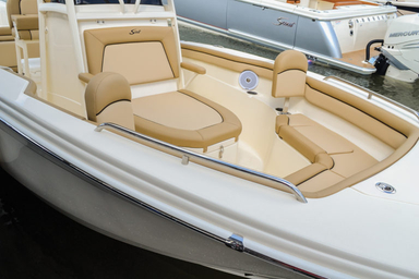 2017 Scout Boats 215 XSF