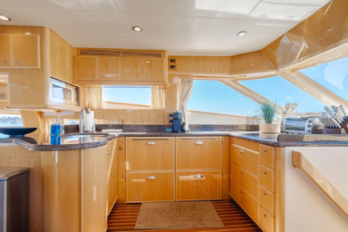 2009 McKinna Yachts Skylounge