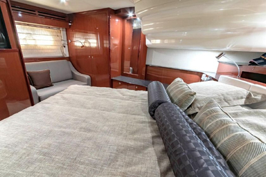 2013 Meridian Yachts 541 Sedan