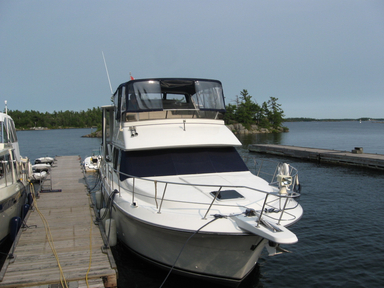 1995 Carver Yachts AFT CABIN MOTOR YACHT