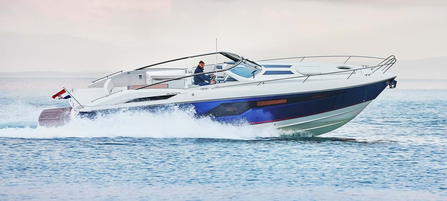 2014 Windy 39 Camira