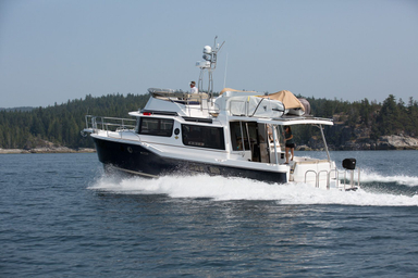 2022 Ranger Tugs R-43 Command Bridge