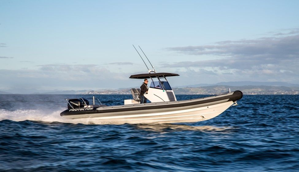 2021 Rayglass Boats Protector 330 Chase