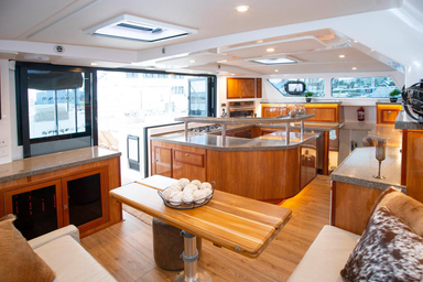 2021 Royal Cape Catamaran Majestic 570