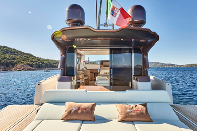 2019 Solaris Power 57 Lobster