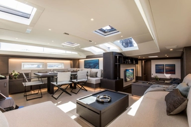 2018 Southern Wind SW96 Seatius