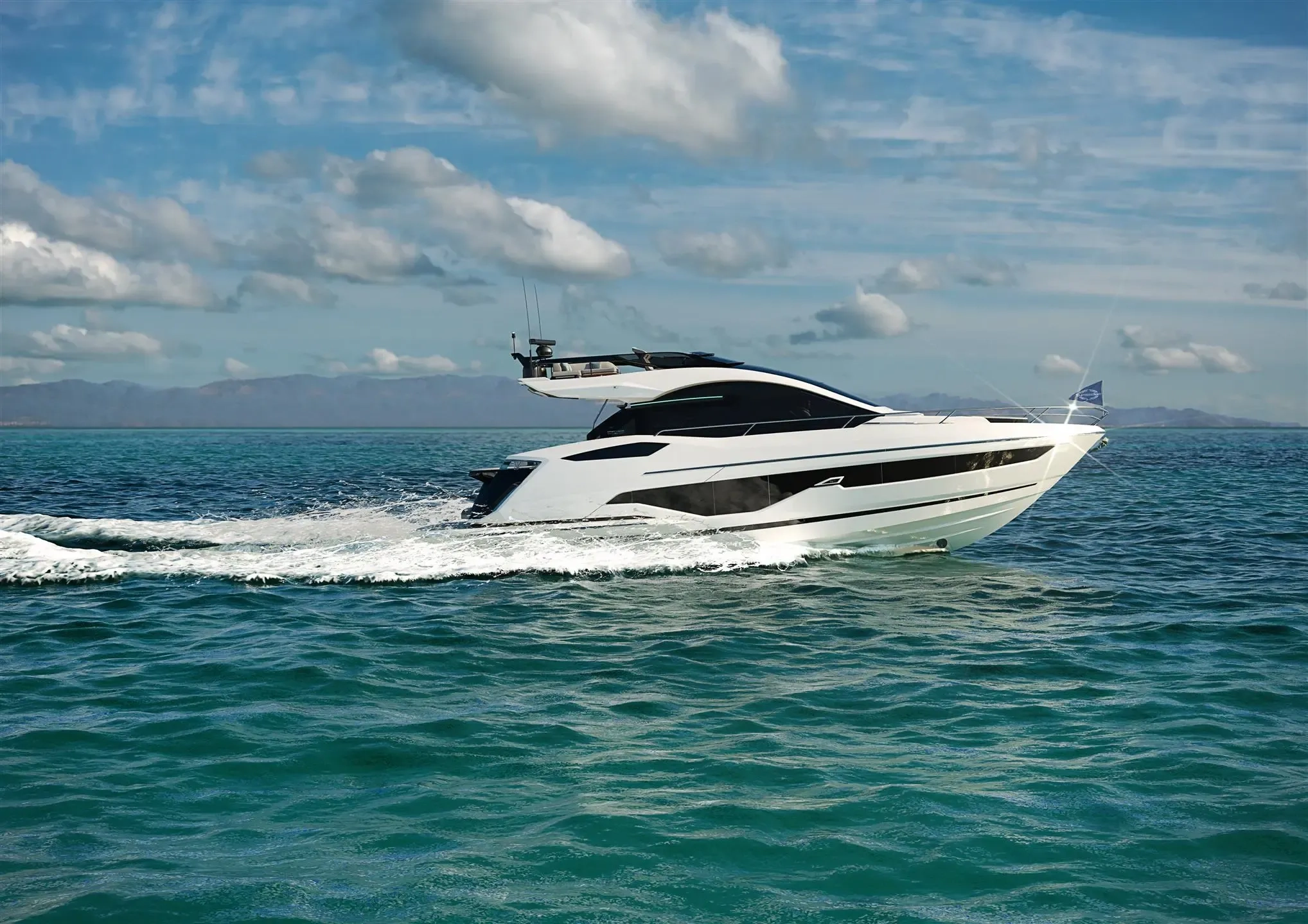 2025 Sunseeker 55 Sport Yacht