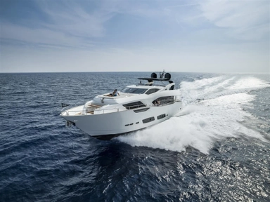2016 Sunseeker 95 Yacht