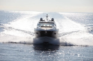 2013 Sunseeker Predator 84