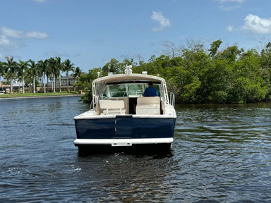 2003 Tiara Yachts 2900 Coronet