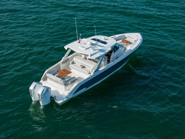 2023 Tiara Yachts 43 LS