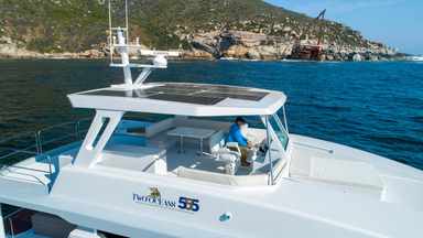 2023 Two Oceans 555 Power Catamaran